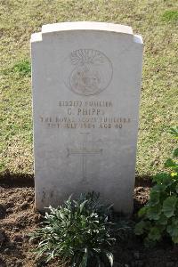 Ismailia War Memorial Cemetery - Phipps, George